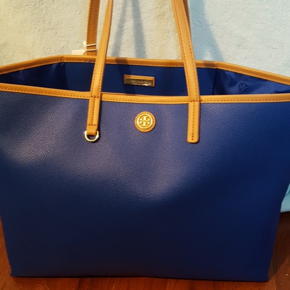 Tory Burch Handbags - NWT Tory Birch Jelly Blue Tote